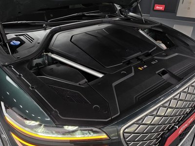 GENESIS ELECTRIFIED GV70 - 7