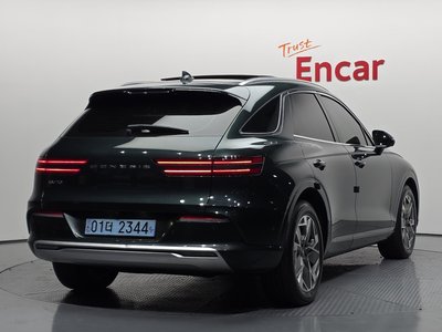 GENESIS ELECTRIFIED GV70 - 4