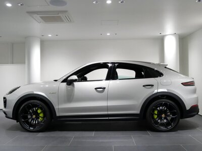 PORSCHE CAYENNE - 4