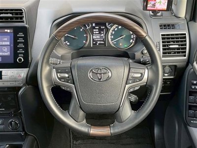 TOYOTA LAND CRUISER PRADO - 6