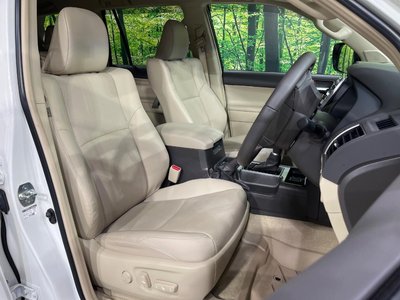 TOYOTA LAND CRUISER PRADO - 9