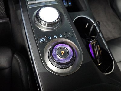 2022 GENESIS GV70 photo 9