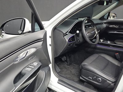 2022 GENESIS GV70 photo 10
