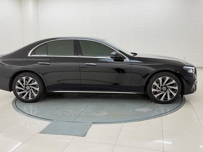 MERCEDES-BENZ E-CLASS - 7
