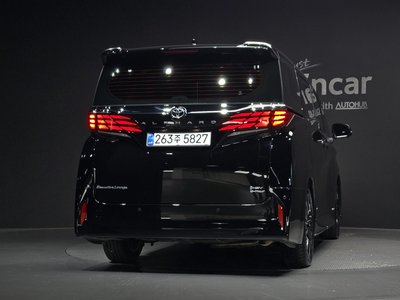 2025 TOYOTA ALPHARD — фото 3