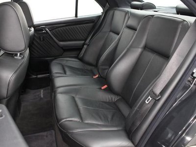 MERCEDES-BENZ C-CLASS - 8