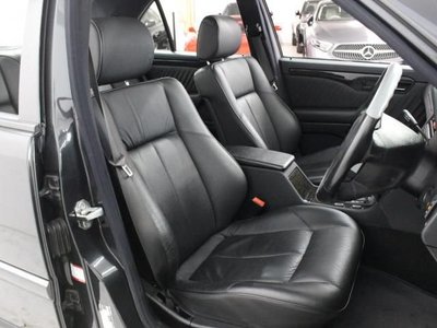 MERCEDES-BENZ C-CLASS - 4