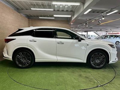 صورة مصغرة 18 لـ 2023 Lexus RX