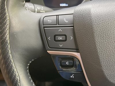 صورة مصغرة 40 لـ 2023 Toyota CROWN SPORT