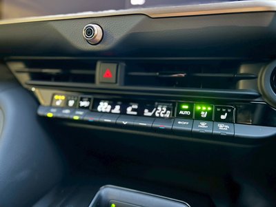 2025 Toyota CROWN SPORT — миниатюра 22