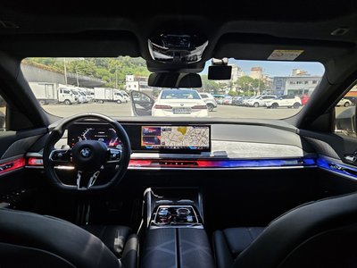BMW 7 SERIES - 5