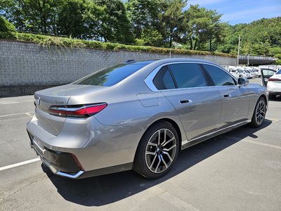 BMW 7 SERIES - 4