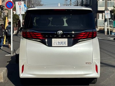 TOYOTA ALPHARD - 4