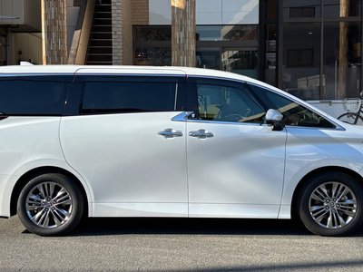 TOYOTA ALPHARD - 3