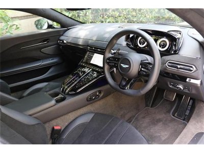 صورة 10 لـ 2025 Aston Martin VANTAGE