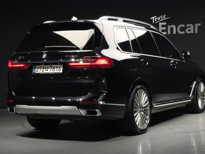 2021 BMW X7 — фото 3
