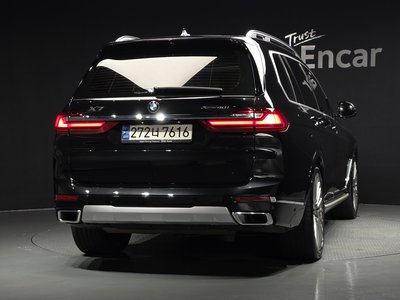 2021 BMW X7 — фото 4
