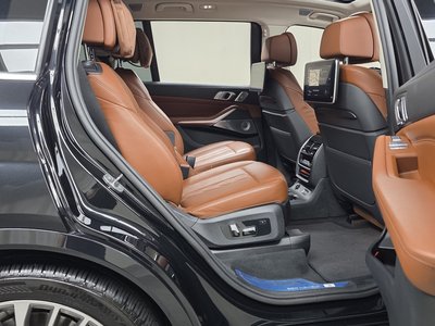 2021 BMW X7 缩略图 17