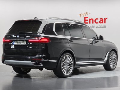 2021 BMW X7 — фото 3