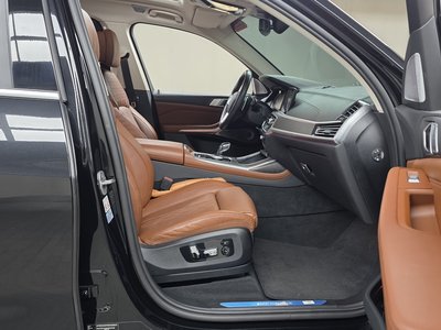 2021 BMW X7 缩略图 16