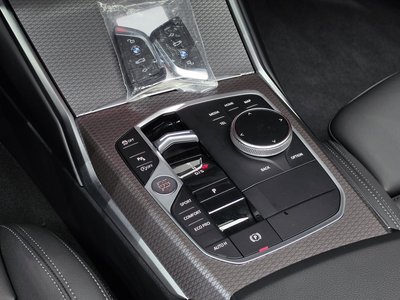 2025 BMW 3 SERIES thumbnail 12