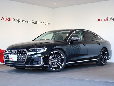 AUDI S8