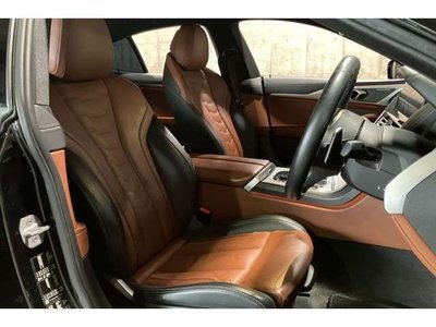صورة 4 لـ 2020 BMW BMW 8 SERIES