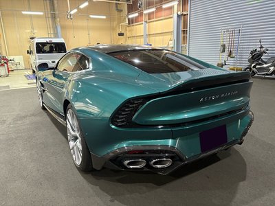 ASTON MARTIN VANQUISH - 5
