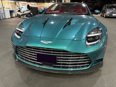 ASTON MARTIN VANQUISH - 3