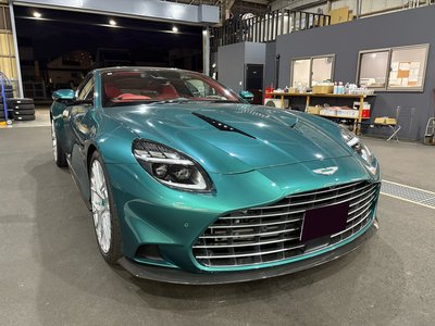 ASTON MARTIN VANQUISH - 2