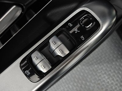 2024 Mercedes-BENZ EQE 缩略图 28