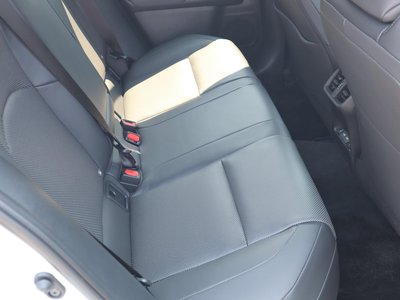 2025 Lexus UX 缩略图 15