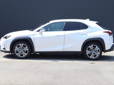 2025 LEXUS UX — фото 3