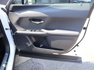 2025 Lexus UX 缩略图 12