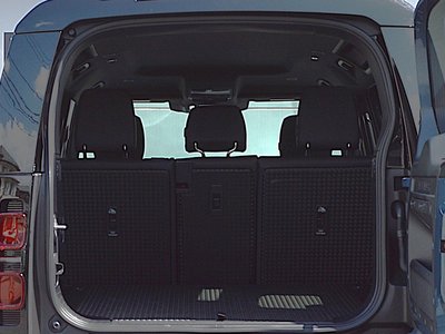 2025 LAND Rover DEFENDER — миниатюра 35