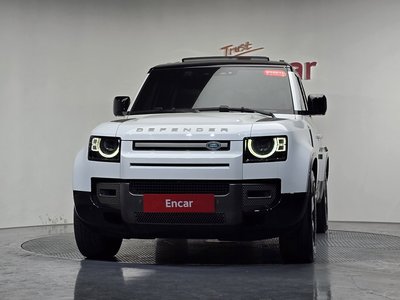 LAND ROVER DEFENDER - 2