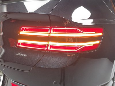 GENESIS GV80 - 10