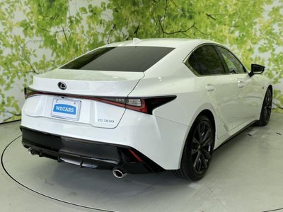 LEXUS IS - 3