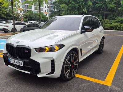 2025 BMW X5 照片 2