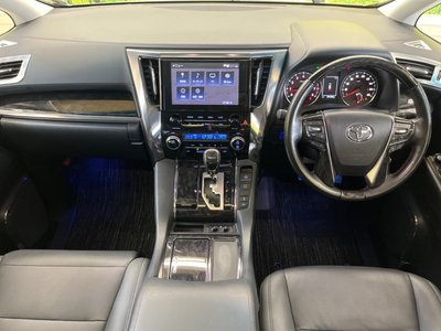 TOYOTA ALPHARD - 2