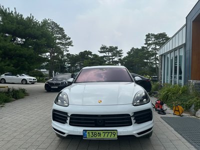 صورة 2 لـ 2023 Porsche CAYENNE