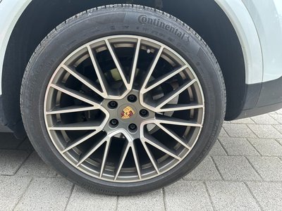 صورة مصغرة 17 لـ 2023 Porsche CAYENNE