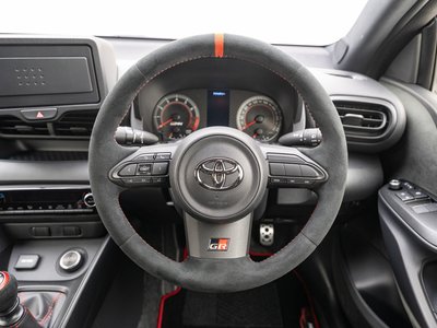 2023 Toyota GR YARIS thumbnail 24
