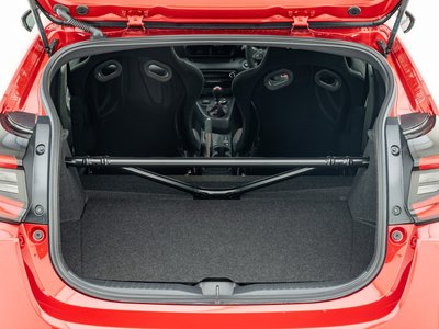 2023 Toyota GR YARIS thumbnail 18