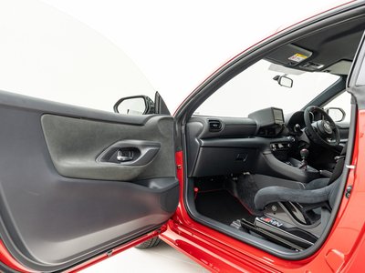 2023 Toyota GR YARIS thumbnail 31