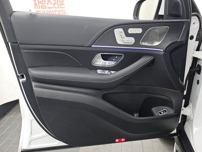 2025 Mercedes-BENZ GLS 缩略图 14