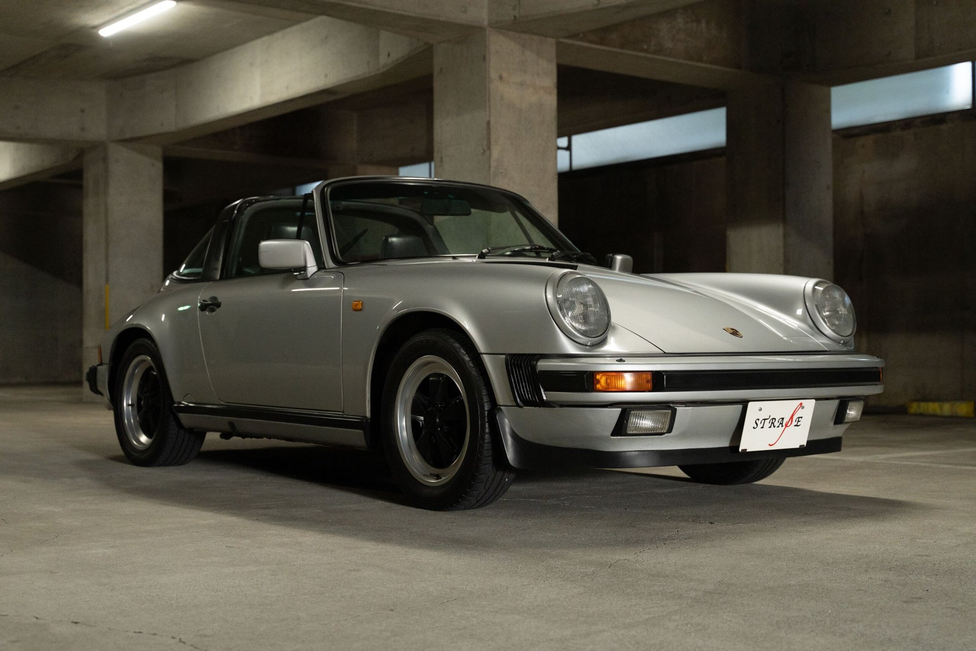 PORSCHE 911 TARGA - View 1