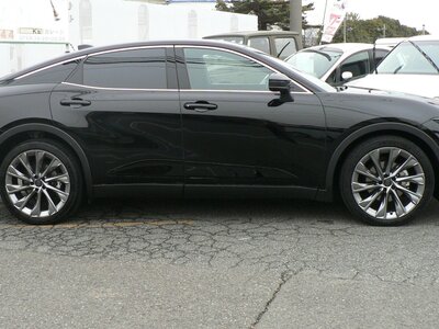 TOYOTA CROWN CROSSOVER - 8