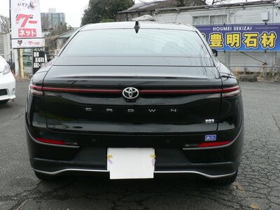 TOYOTA CROWN CROSSOVER - 6