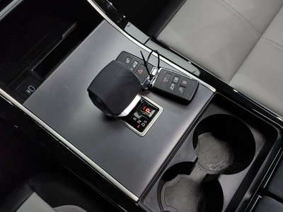 LAND ROVER RANGE ROVER VELAR - 9